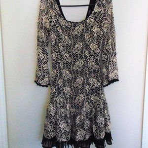 SOIEBLU LONGSLEEVE CROCHET DRESS